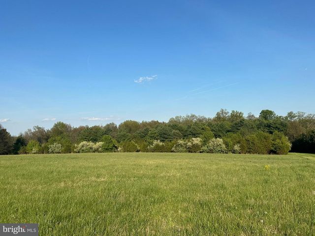 447 HUNTERSTOWN HAMPTON RD, Gettysburg, PA 17325