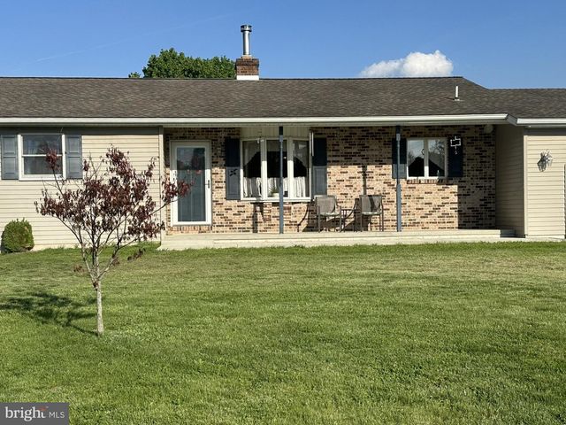 447 HUNTERSTOWN HAMPTON RD, Gettysburg, PA 17325