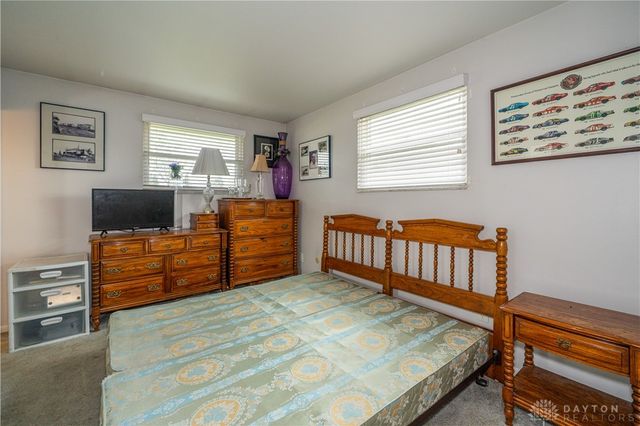 1033 Burchcliff Circle, West Carrollton, OH 45449