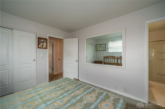 1033 Burchcliff Circle, West Carrollton, OH 45449