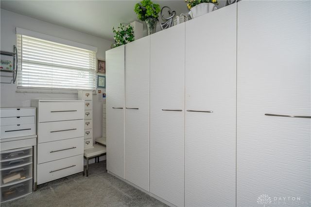 1033 Burchcliff Circle, West Carrollton, OH 45449