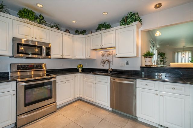 1033 Burchcliff Circle, West Carrollton, OH 45449