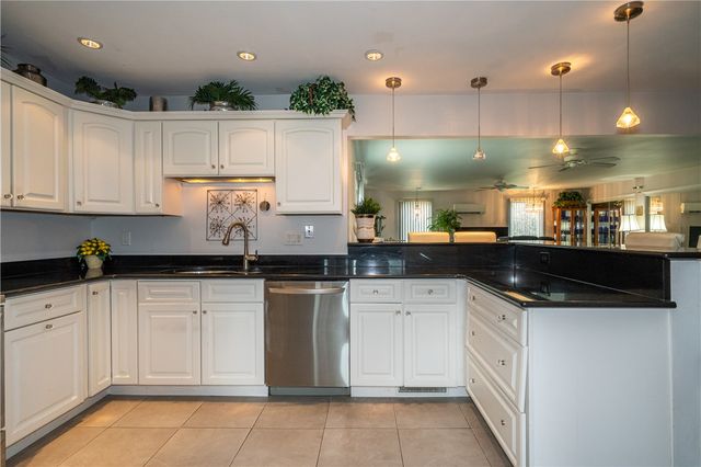 1033 Burchcliff Circle, West Carrollton, OH 45449