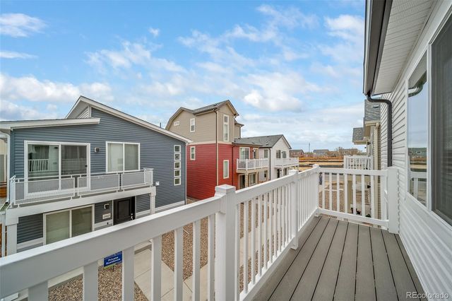46571 Gold Prairie Drive, Bennett, CO 80102