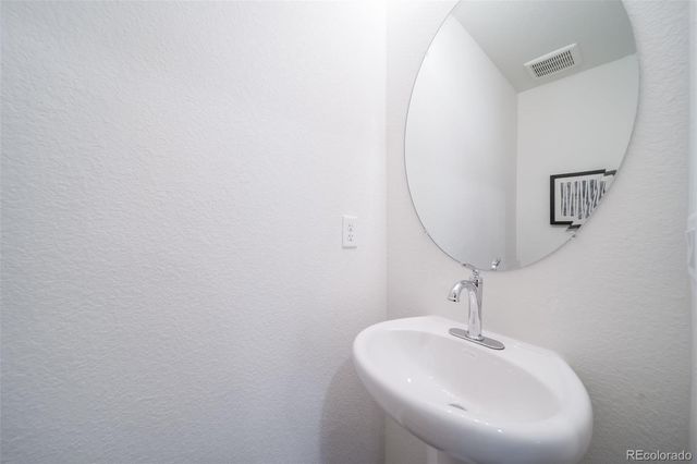 46571 Gold Prairie Drive, Bennett, CO 80102