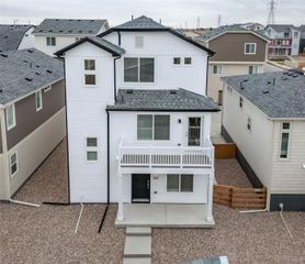 46571 Gold Prairie Drive, Bennett, CO 80102
