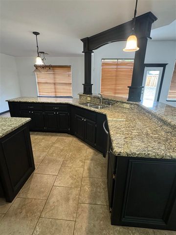 1804 SW Driftwood Dr, Lawton, OK 73505