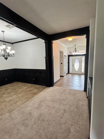 1804 SW Driftwood Dr, Lawton, OK 73505