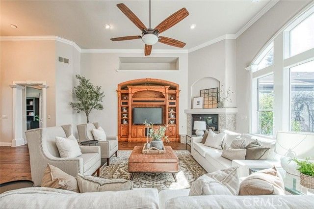 12437 N Via Tuscania, Clovis, CA 93619