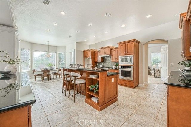 12437 N Via Tuscania, Clovis, CA 93619
