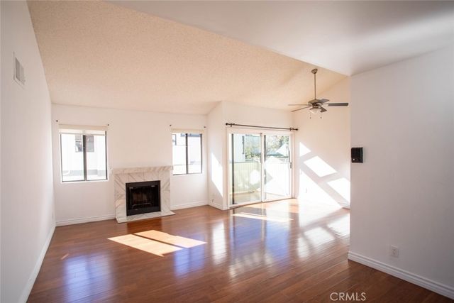 10475 Newhome Avenue 6, Sunland, CA 91040