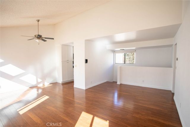 10475 Newhome Avenue 6, Sunland, CA 91040