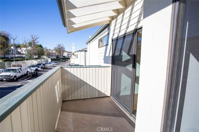 10475 Newhome Avenue 6, Sunland, CA 91040