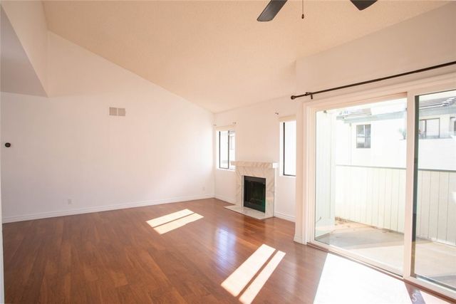 10475 Newhome Avenue 6, Sunland, CA 91040