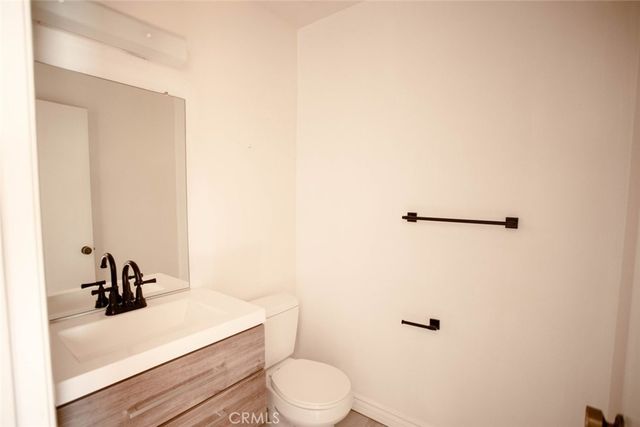 10475 Newhome Avenue 6, Sunland, CA 91040