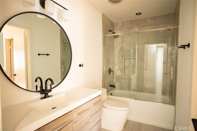 10475 Newhome Avenue 6, Sunland, CA 91040