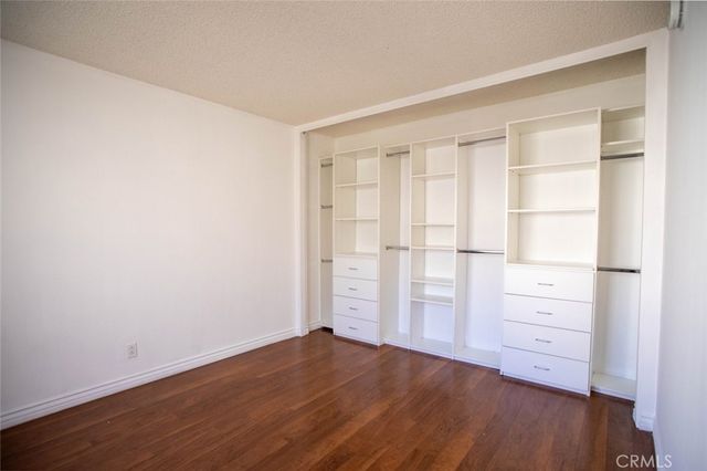 10475 Newhome Avenue 6, Sunland, CA 91040