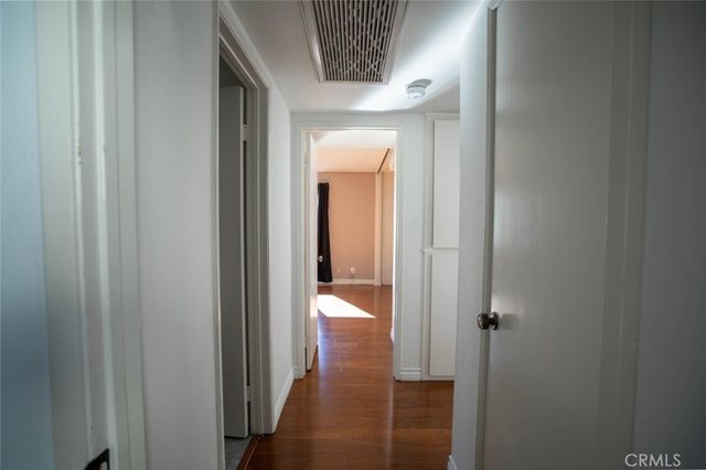 10475 Newhome Avenue 6, Sunland, CA 91040