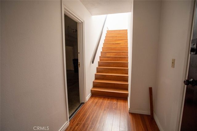 10475 Newhome Avenue 6, Sunland, CA 91040