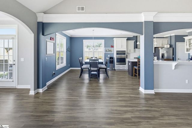609 Crossmont Way, Simpsonville, SC 29681