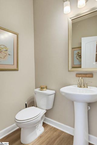 609 Crossmont Way, Simpsonville, SC 29681