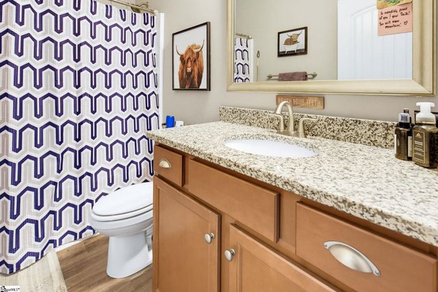 609 Crossmont Way, Simpsonville, SC 29681