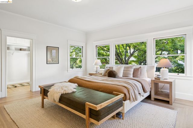 67 Lincoln Ave, Piedmont, CA 94611