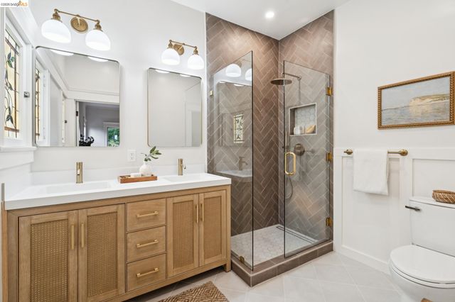 67 Lincoln Ave, Piedmont, CA 94611