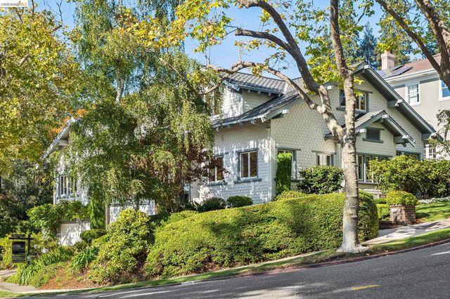 67 Lincoln Ave, Piedmont, CA 94611