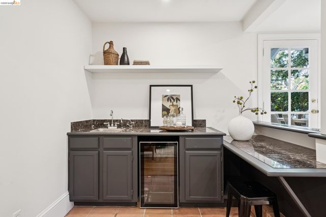 67 Lincoln Ave, Piedmont, CA 94611
