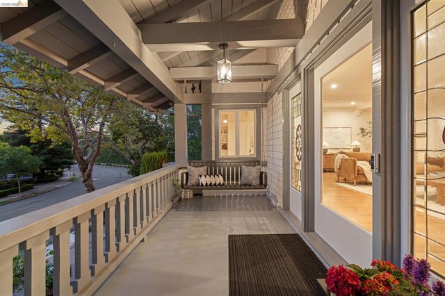 67 Lincoln Ave, Piedmont, CA 94611