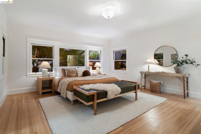 67 Lincoln Ave, Piedmont, CA 94611