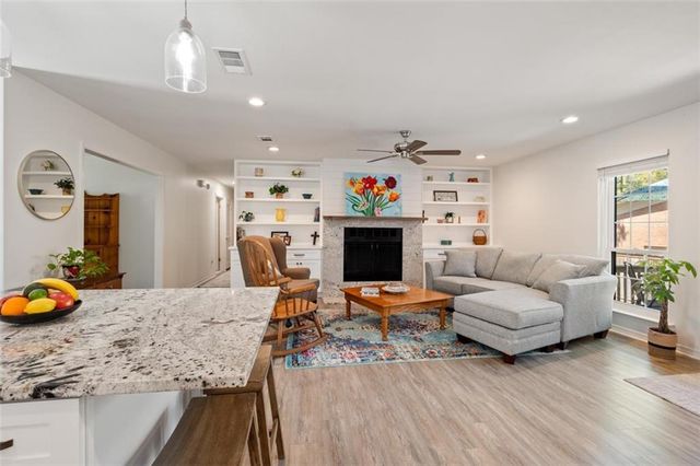 101 Diane Circle, Daphne, AL 36526