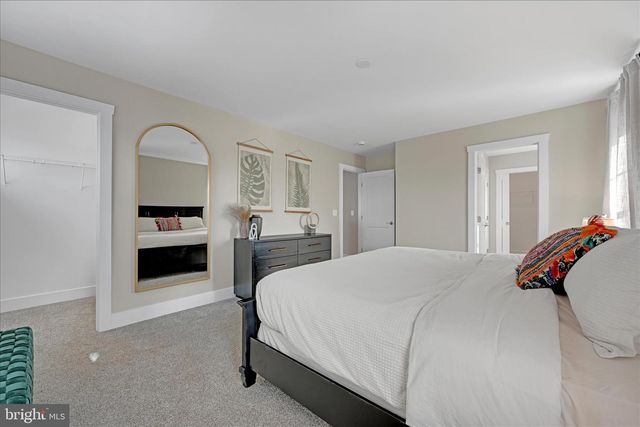 256 PILGRIM DR, Lancaster, PA 17603