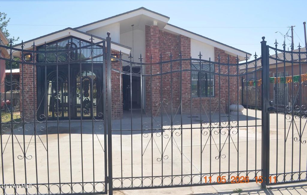 8665 ADRIANA Court, El Paso, TX 79907