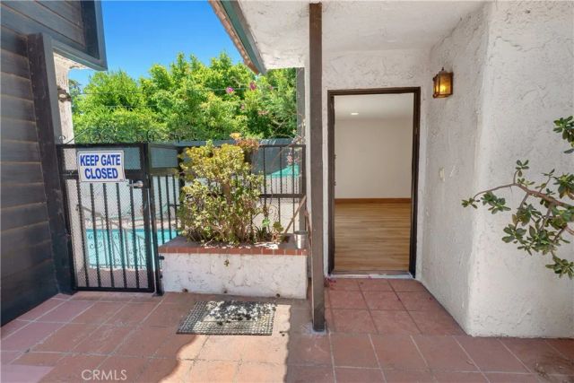 14332 Dickens Street 25, Sherman Oaks, CA 91423