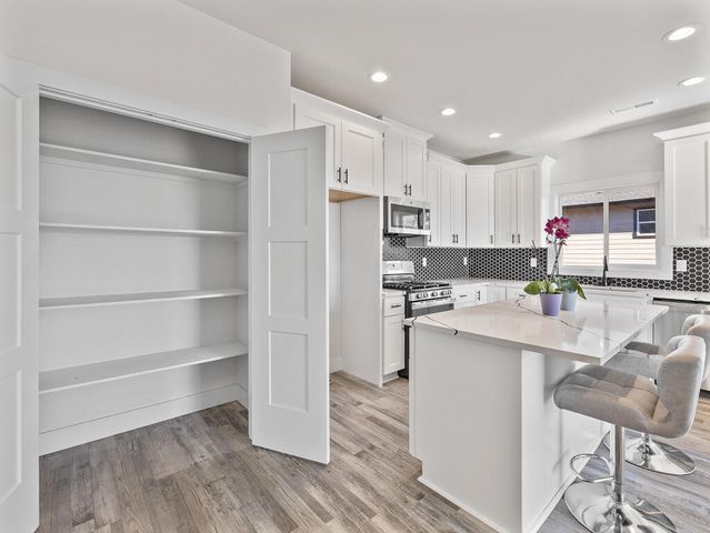 1168 West Ridge Drive, Klamath Falls, OR 97601