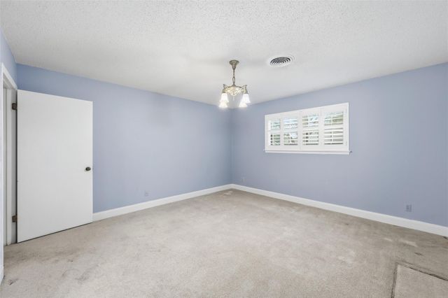 1702 Marshalldale Drive, Arlington, TX 76013