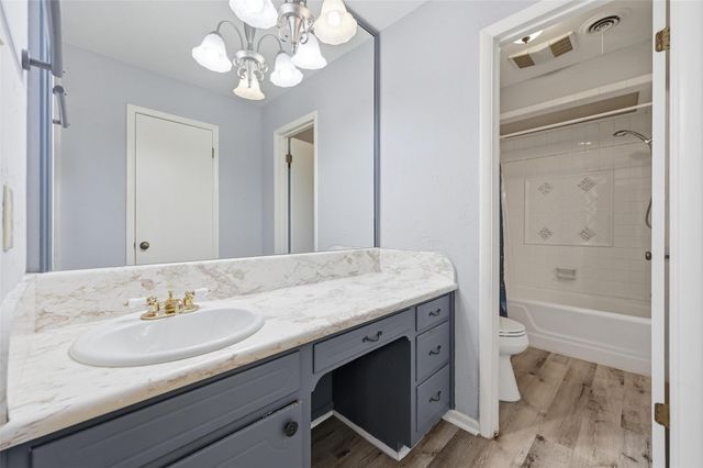 1702 Marshalldale Drive, Arlington, TX 76013