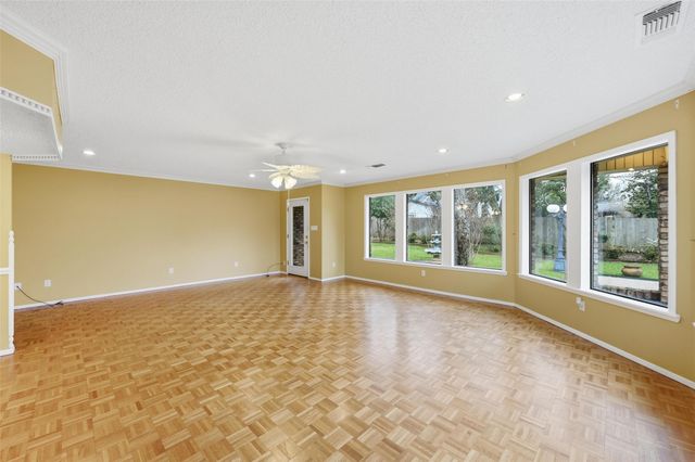 1702 Marshalldale Drive, Arlington, TX 76013