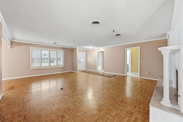 1702 Marshalldale Drive, Arlington, TX 76013