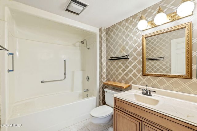 17219 N Lindgren Avenue, Sun City, AZ 85373