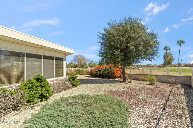 17219 N Lindgren Avenue, Sun City, AZ 85373