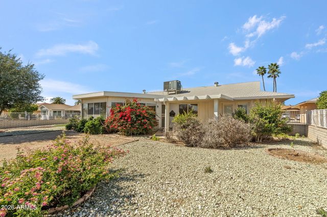 17219 N Lindgren Avenue, Sun City, AZ 85373