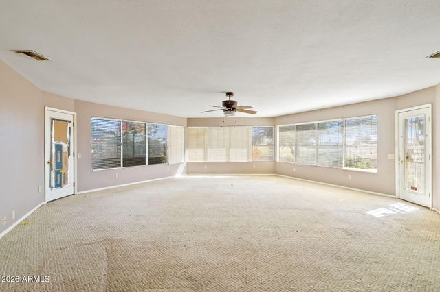 17219 N Lindgren Avenue, Sun City, AZ 85373