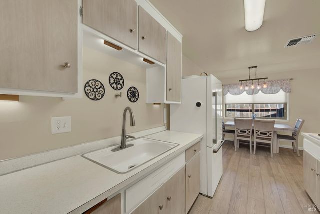 1624 Dover Ave, Fairfield, CA 94533