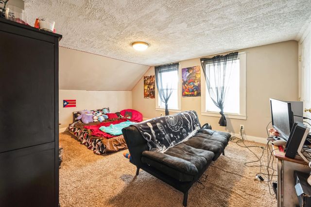 6 Holman Street, Nashua, NH 03064