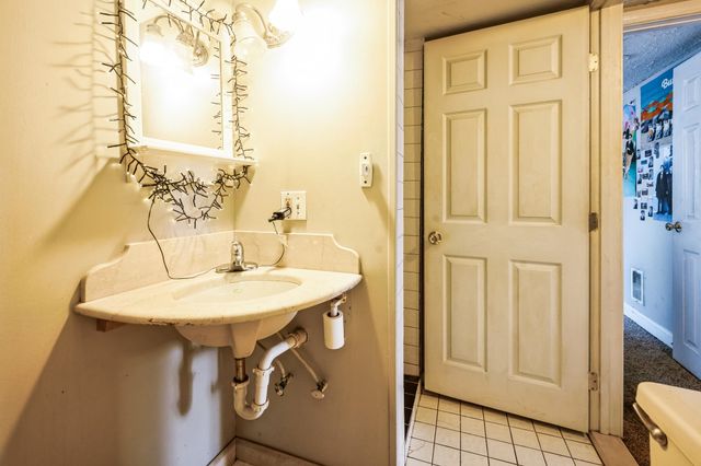 6 Holman Street, Nashua, NH 03064