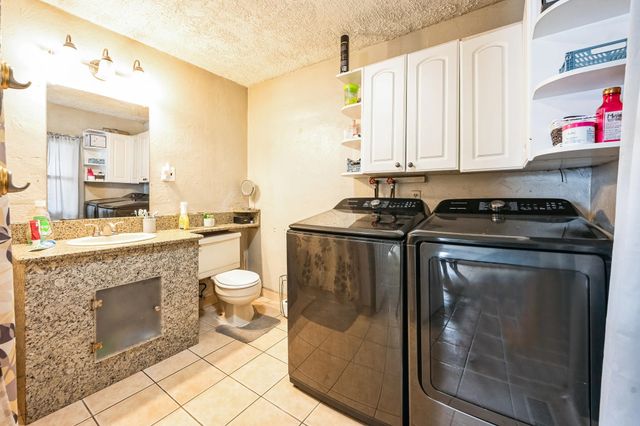 6 Holman Street, Nashua, NH 03064