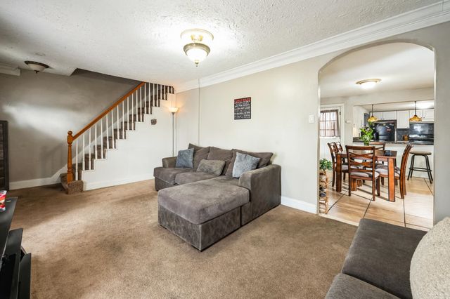 6 Holman Street, Nashua, NH 03064